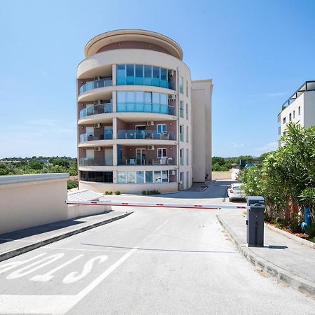 Monte Paradiso Sun Apartment Pula Buitenkant foto