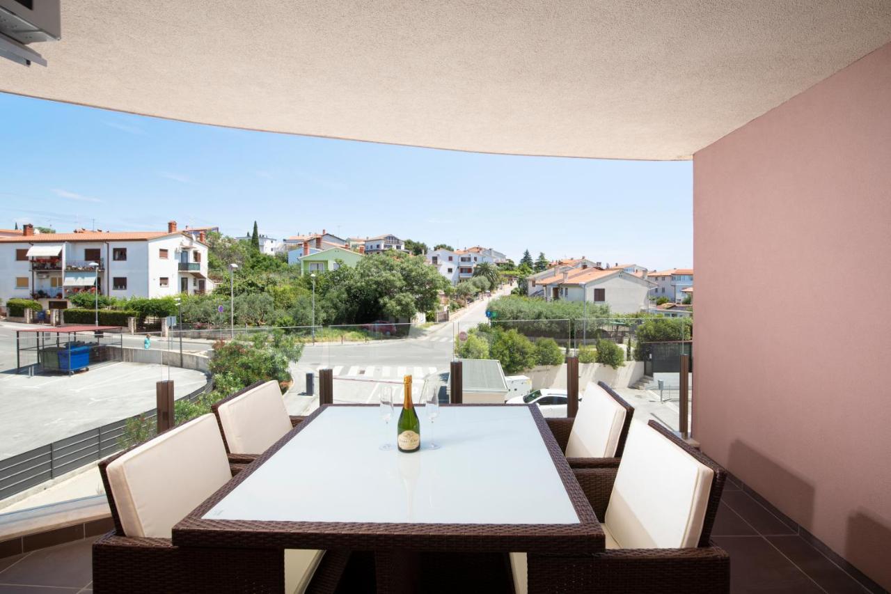 Monte Paradiso Sun Apartment Pula Buitenkant foto